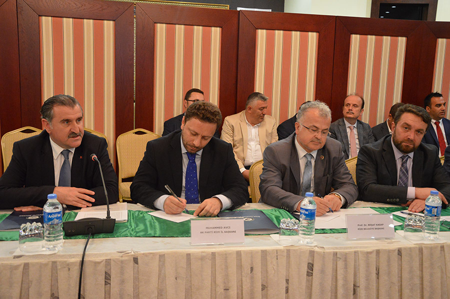 Rizeli Bakan STK’larla Rize’nin Sorunlarını Konuştu