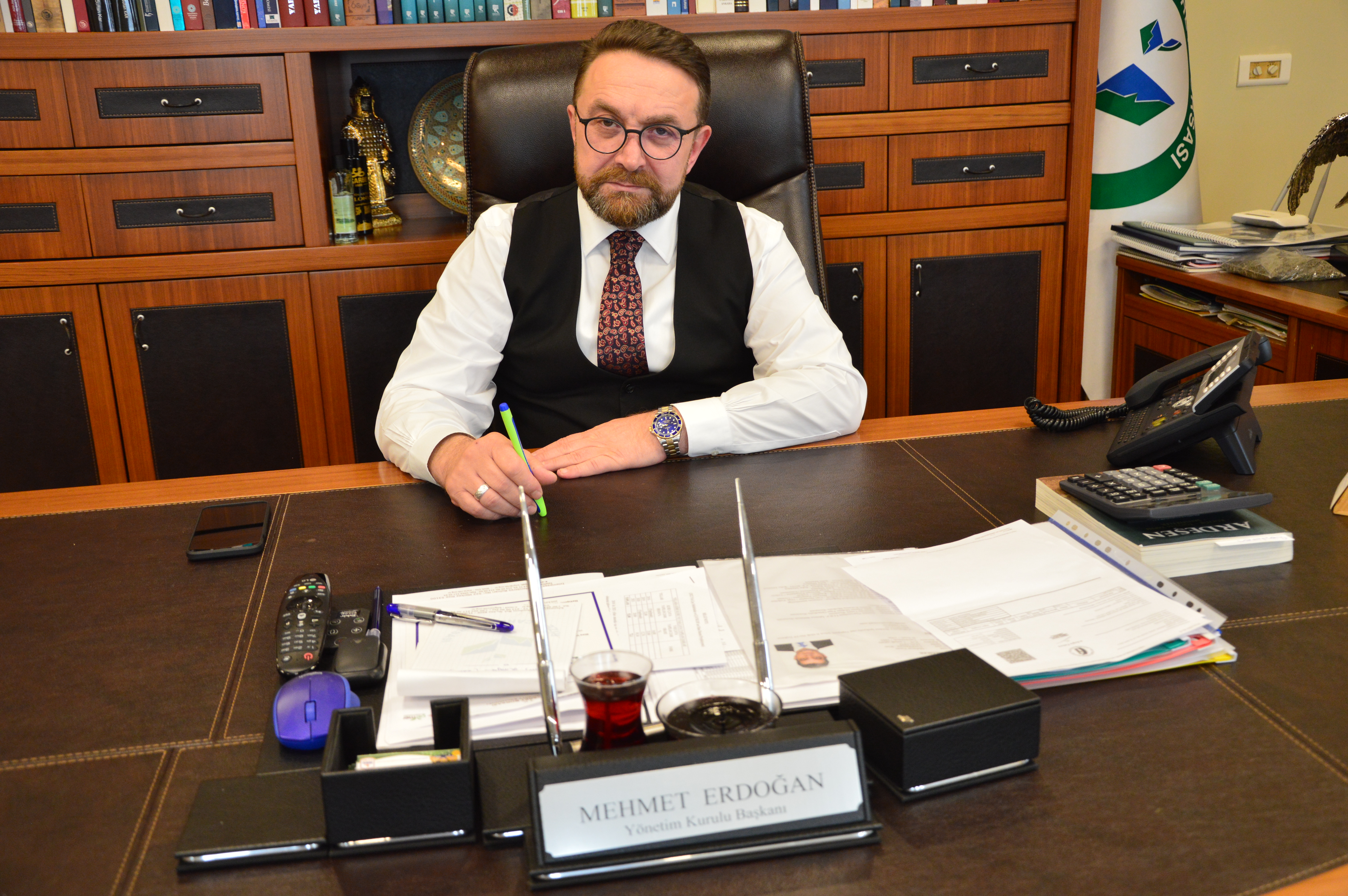 ÇAY SEKTÖRÜNÜN GELECEĞİ İÇİN ÜRETİCİ, SANAYİCİ VE DEVLET İŞ BİRLİĞİ ŞARTTIR