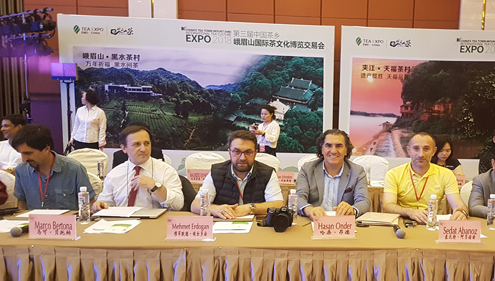 Dünyaya Türk Çayını İçirebiliriz